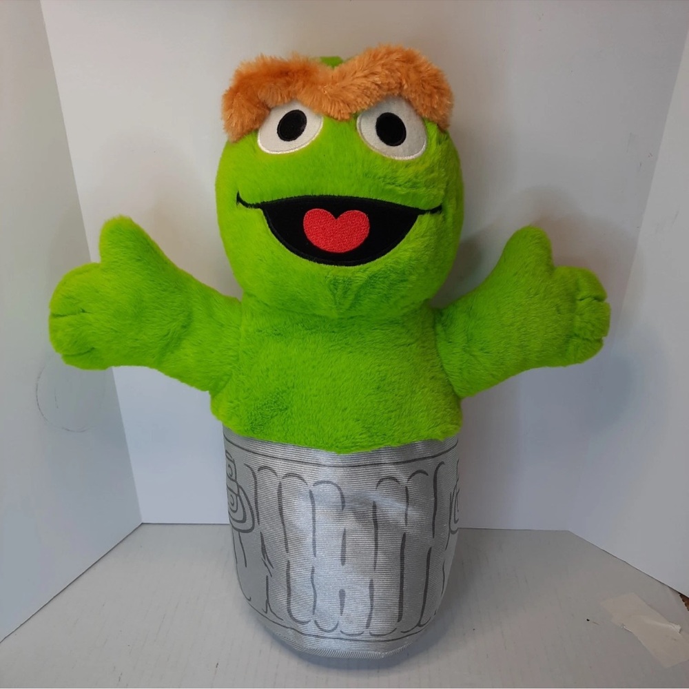 SESAME STREET OSCAR THE GROUCH 12" PLUSH